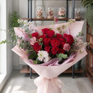 Elegant Aura - 24 Stalks Red Roses (FB24-F2)