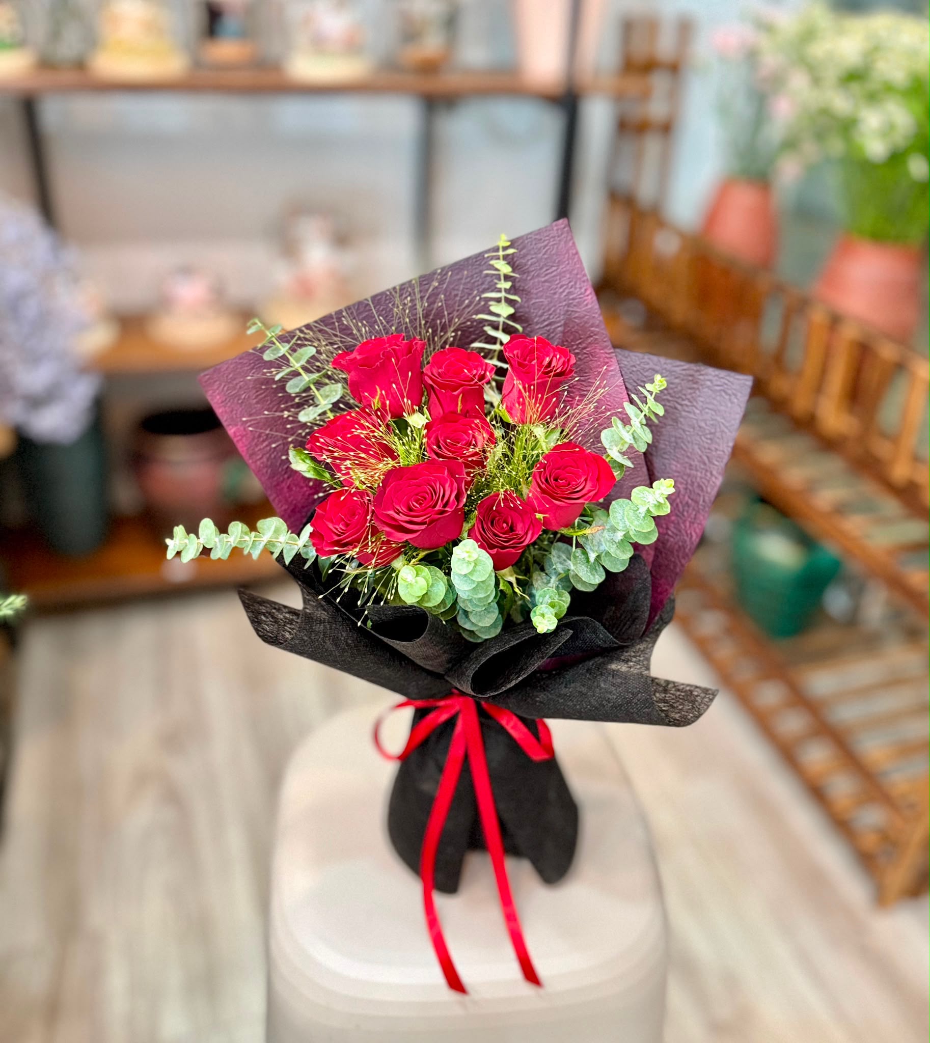 Midnight Romance (FB09-W6) - 9 Stalks Red Roses