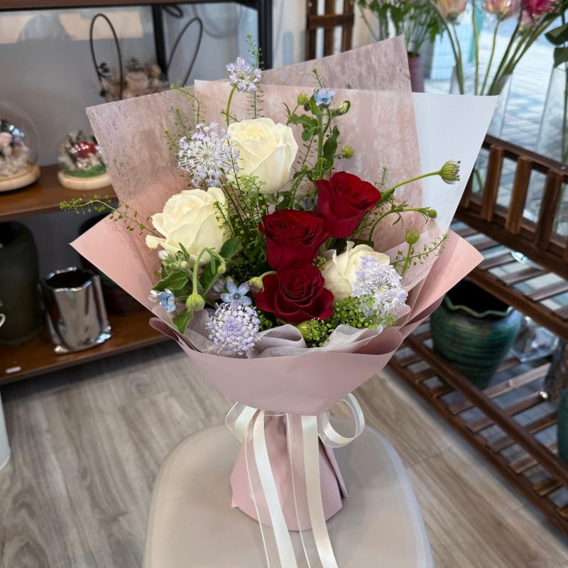 Classic Red & White-6 Stalks Bouquet